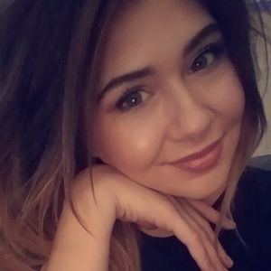 Meet your Posher, Alexandrea